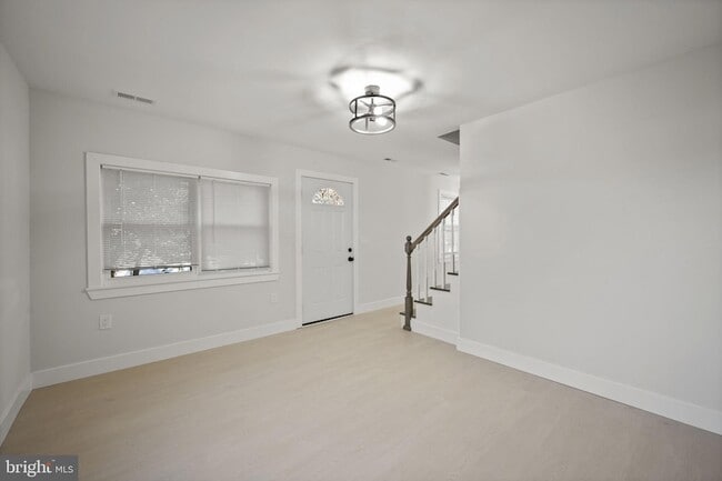 Photo - 821 S Woodlynn Rd