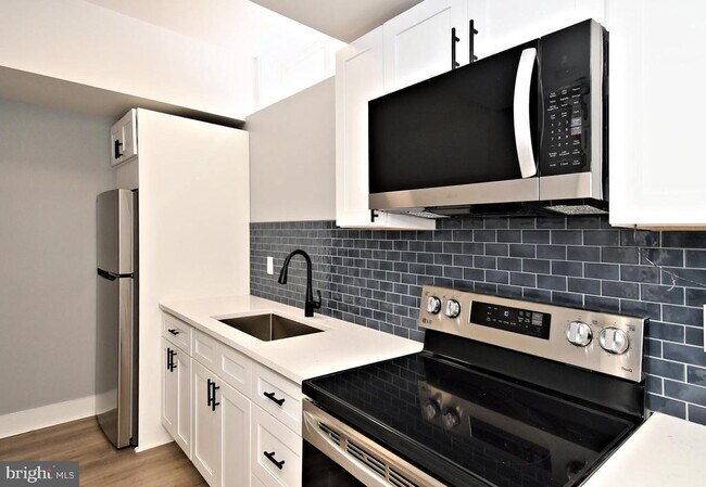 Photo - 20 S Hanover St Unidad 1A