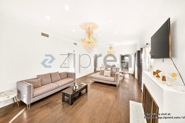 Photo - 138 N Hamel Dr