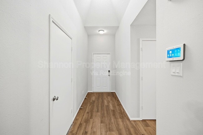 Photo - 3814 Apple Hollow Ln
