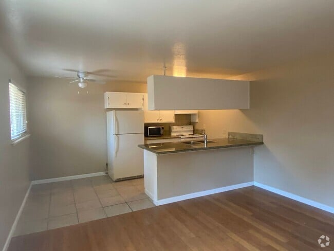 Building Photo - 139 W Lassen Ave Unit 1 Rental