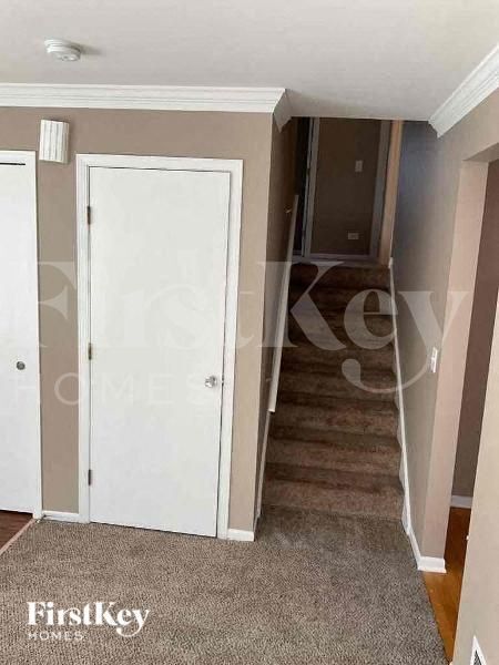 Photo - 28W560 Bolles Ave