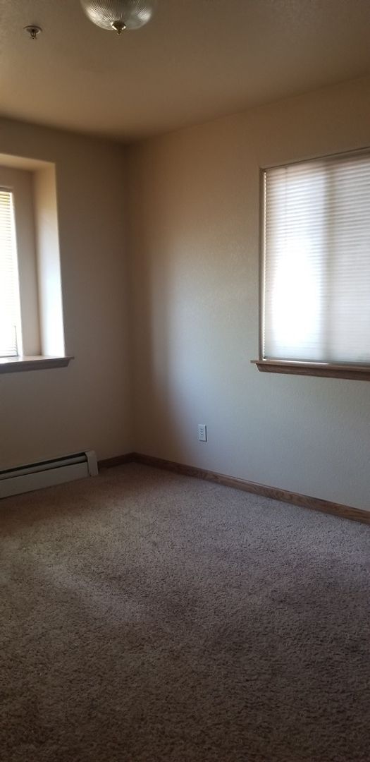 Photo - Spacious 4 Bed, 2 Bath Home with Finished Basement, Large Deck & Yard Near CSU