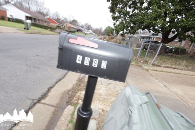 Photo - 4092 Maumee St