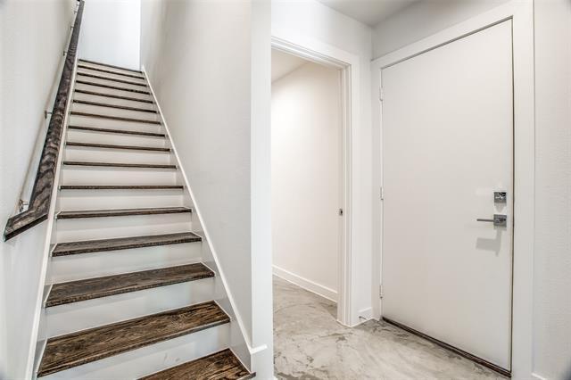 Photo - 2180 Bennett Ave