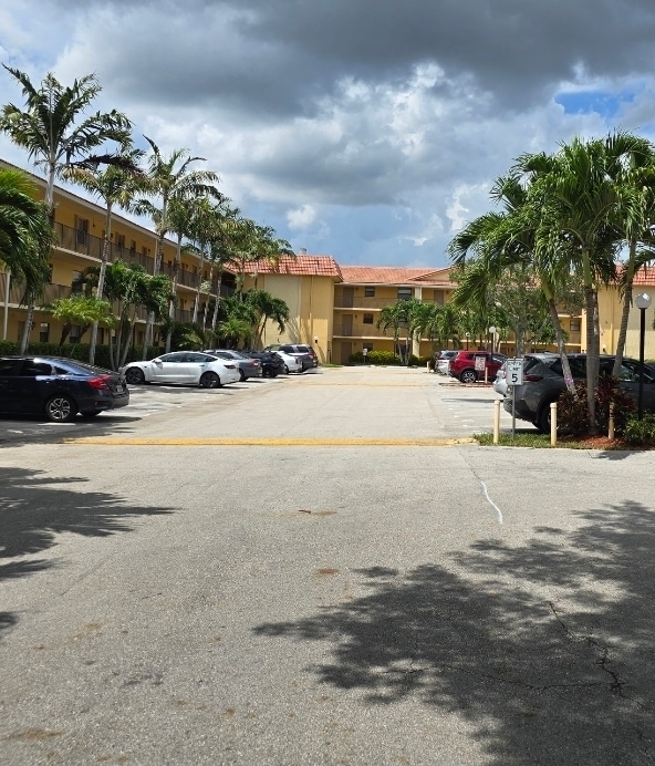 Building Photo - 11453 NW 39th Ct Unit 109