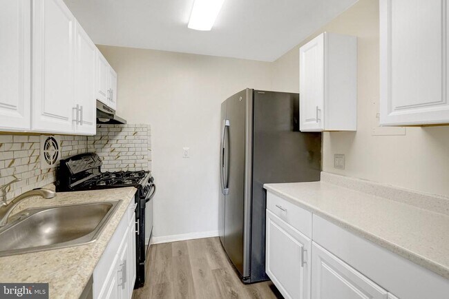 Photo - 2904 Kings Chapel Rd Unit 05/16