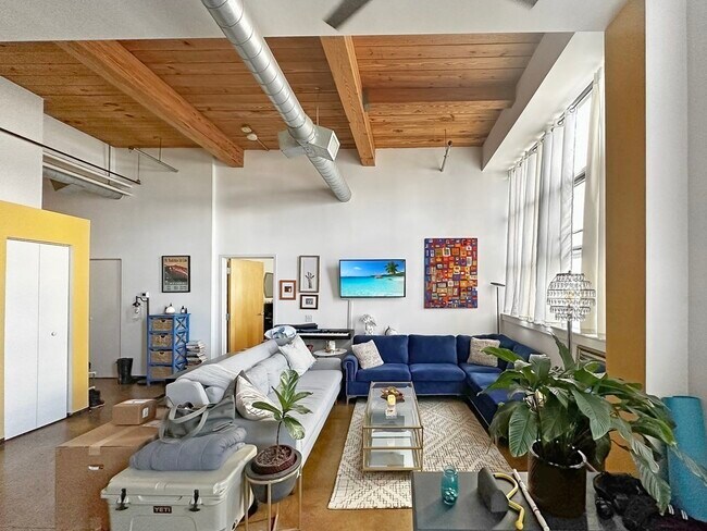 Building Photo - 120 Holmes St Unit 105