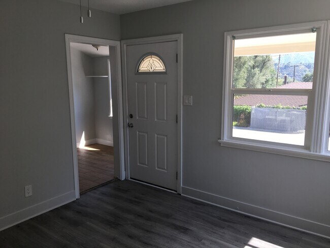 Photo - 10115 Haines Canyon Ave