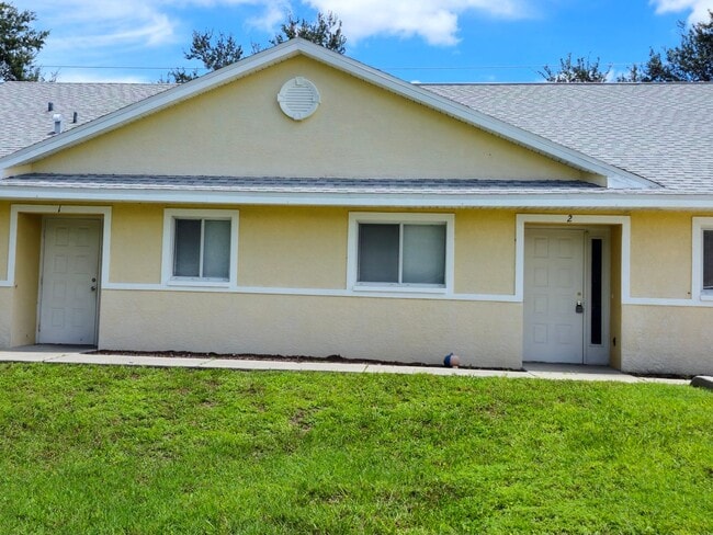 Building Photo - Super cute 2 bedroom 2 bath close to pine ... Unit 331 NE 24th Ave,  2 Rental