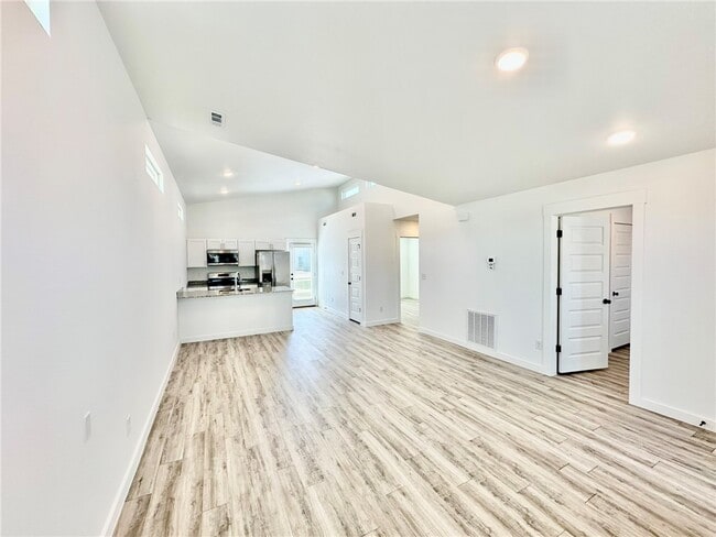 Photo - 1101 States Ave