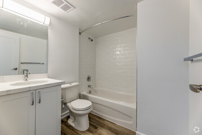 2BR, 1BA - Bathroom
