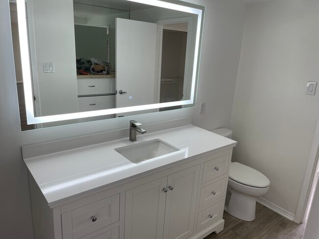 Photo - 4337 Marina City Dr Unit 843