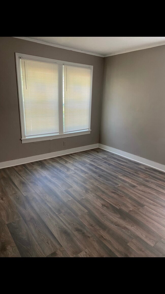 Photo - 1005 Palermo Ave