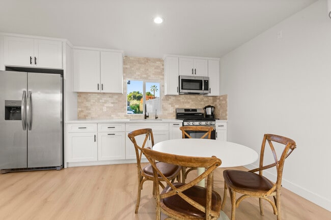 Photo - 12801 Waddell St Unidad 12803