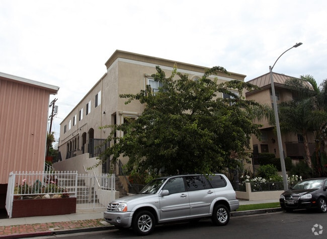 Colby Townhomes by Wiseman