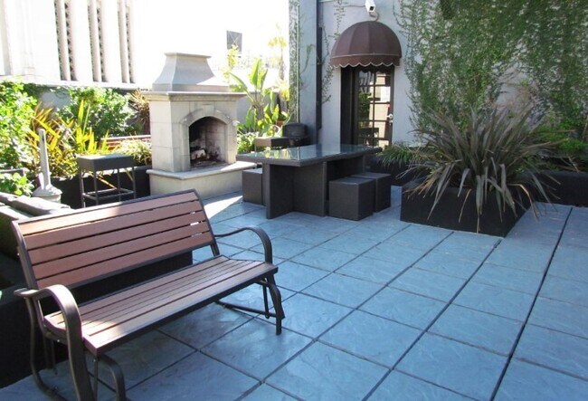 Photo - 621 E Spg St