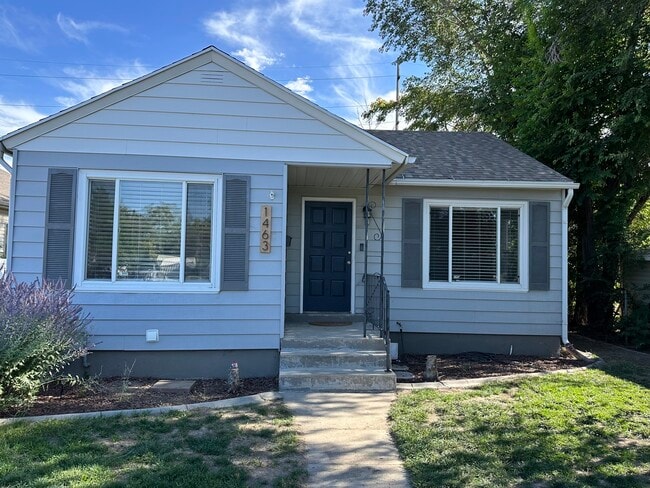 Building Photo - 1463 W Arapahoe Ave