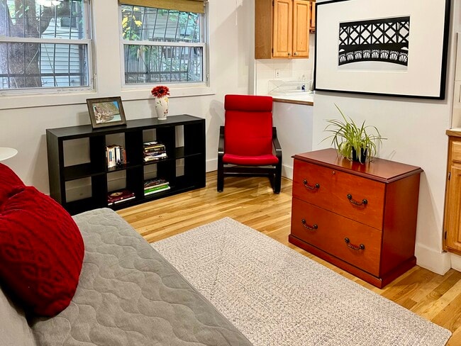 Building Photo - 1 Torpie St Unit #1