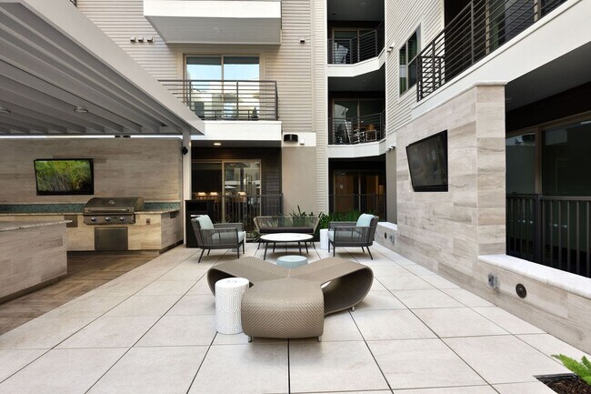 Photo - 6400 Washington St Unit 723