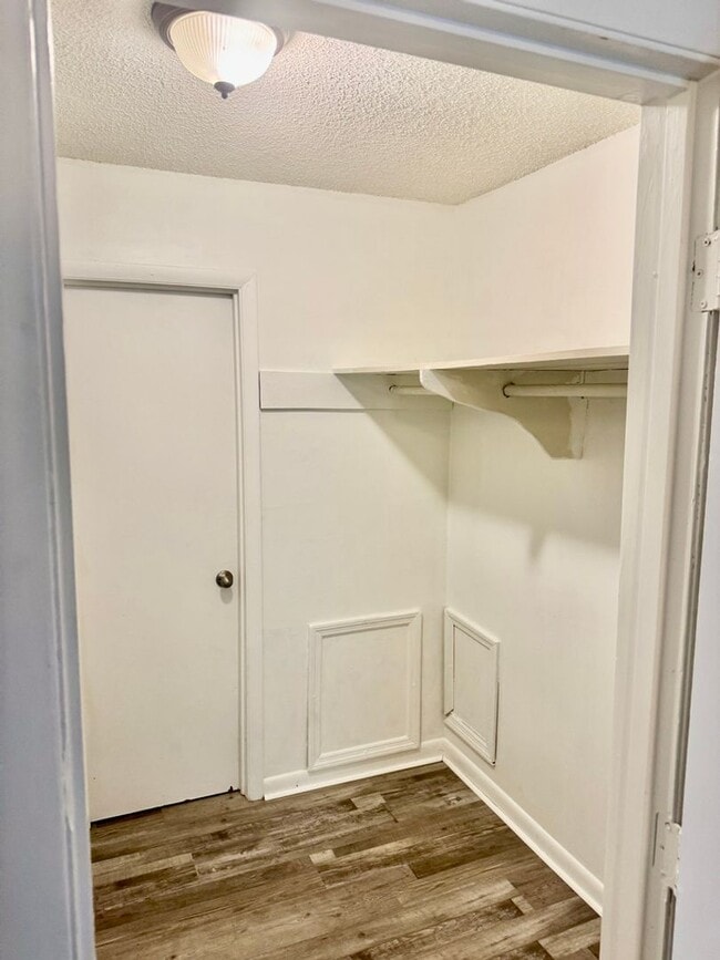 Photo - Apartment Living in Quiet Area within Manchester City Limits