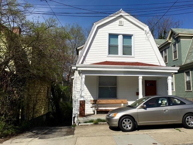 Updated 4 Bed House with Parking in Clifton! - Updated 4 Bed House with Parking in Clifton!