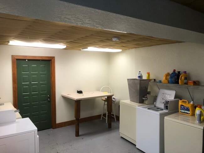 Photo - 908 S Washington St