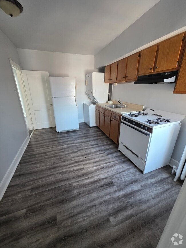 Building Photo - 6626  N 17th St Unit 2 Rental