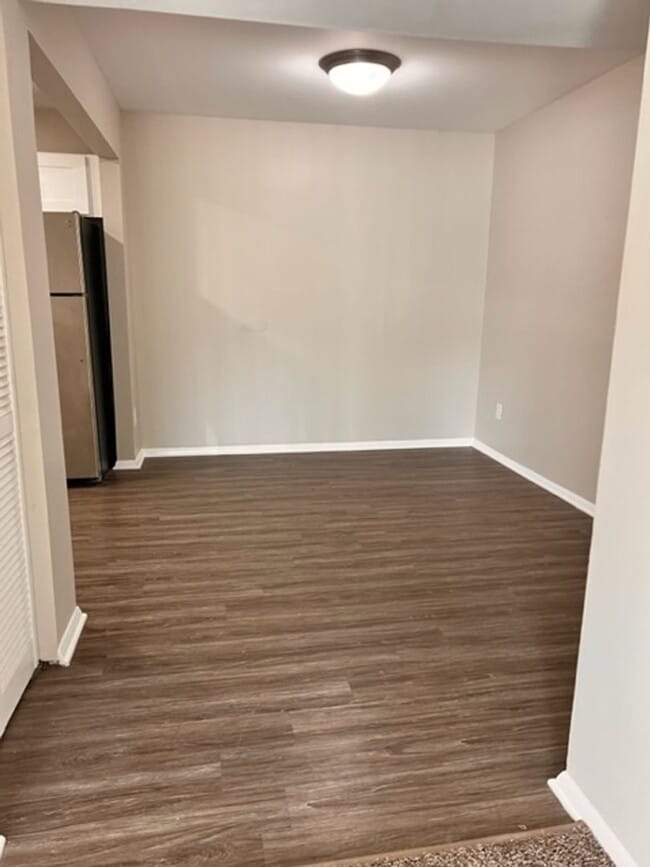 Photo - 1167 Abbey Ln Unit E4