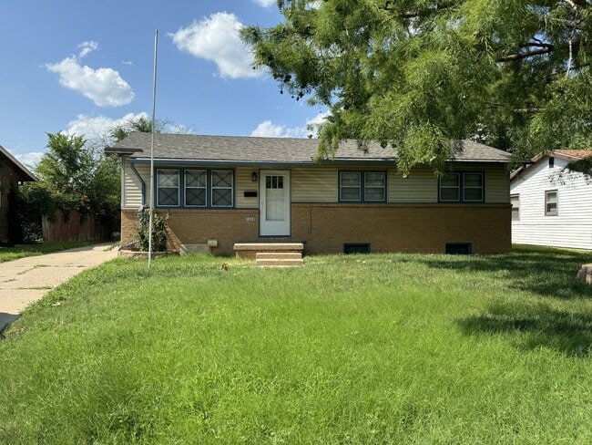 Photo - 2322 W 29th St S
