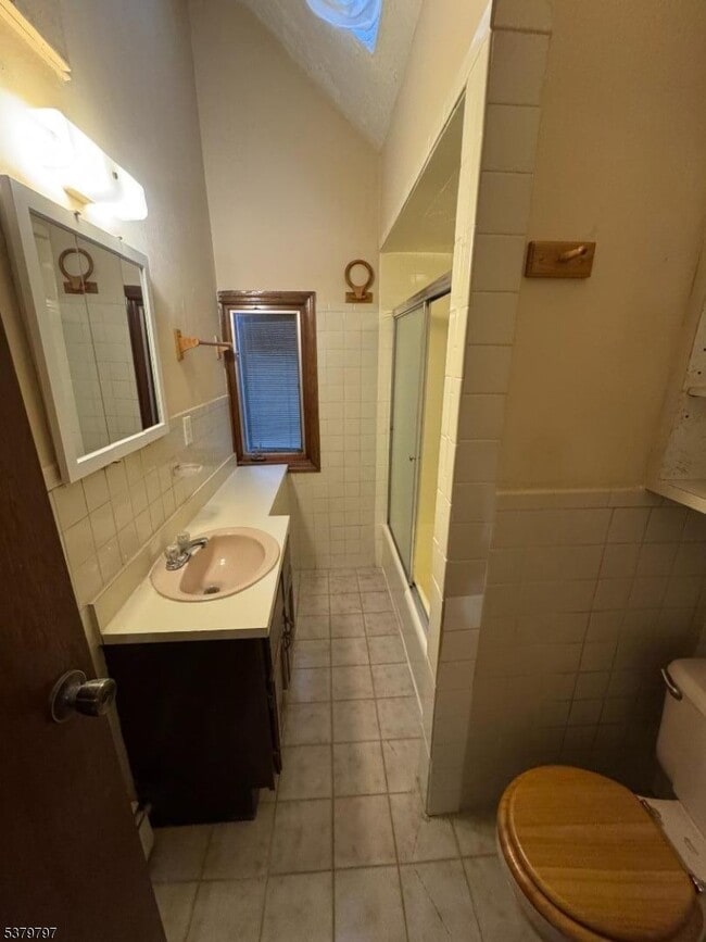 Photo - 309 Mt Pleasant Ave