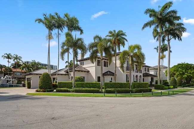 7474 NE Bay Cove Ct
