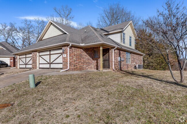 Building Photo - Charming 3BR, 2.5BA Rental Home with Moder...