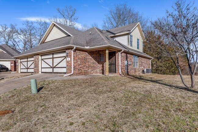 Charming 3BR, 2.5BA Rental Home with Moder... - Charming 3BR, 2.5BA Rental Home with Moder...