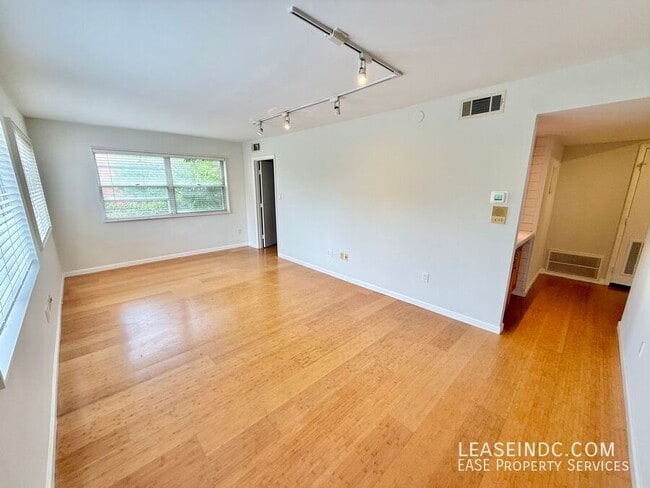 Photo - 1526 12th St NW Unit #4