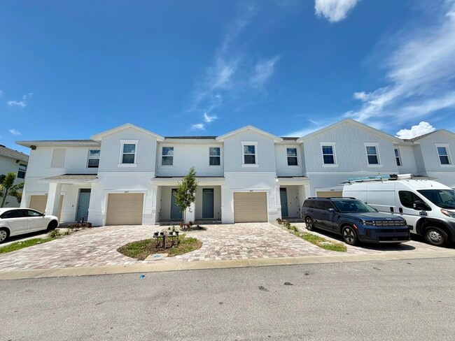 Photo - 12813 SW Forli Wy