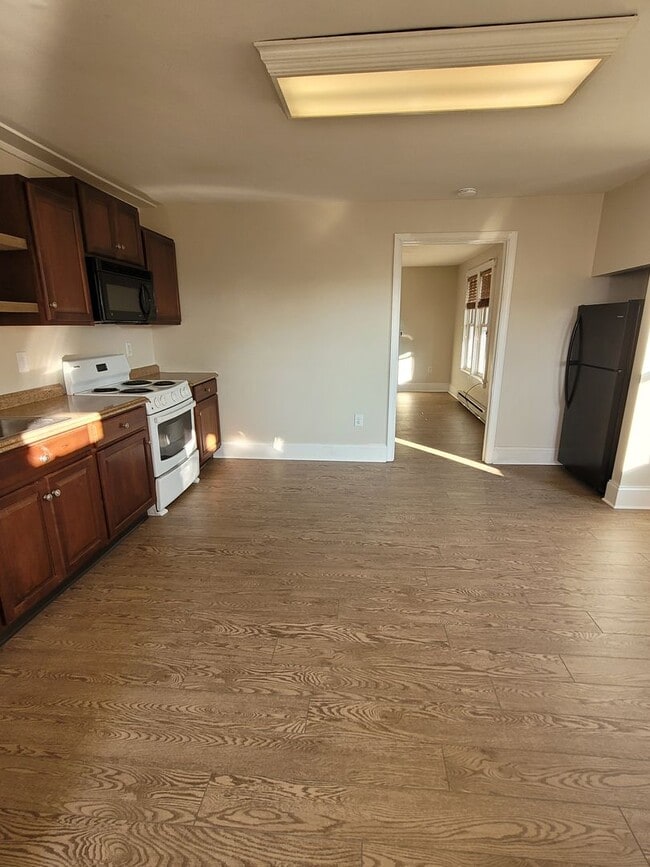 Photo - 984 W Main St Unidad 1