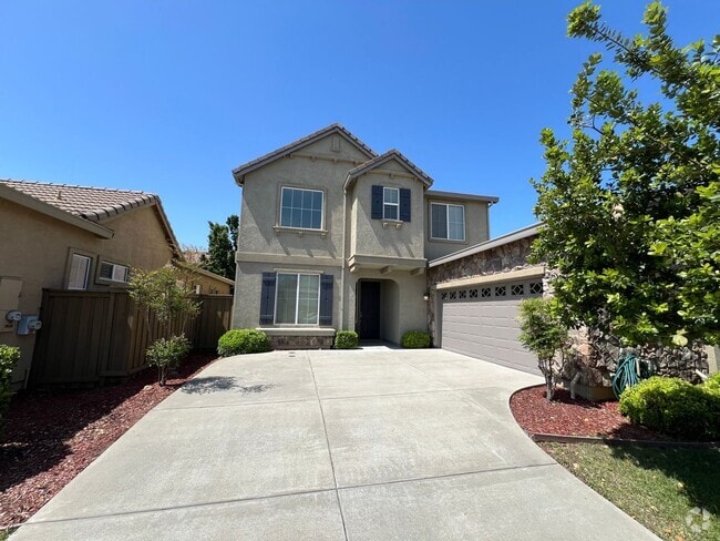 Building Photo - Gorgeous Stone Creek Home!