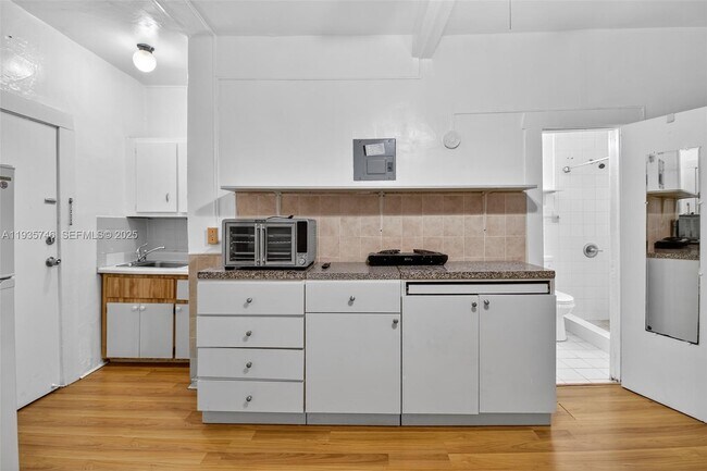 Photo - 3409 S Le Jeune Rd Unit 5