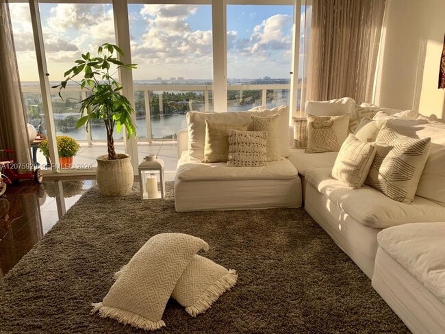 Photo - 6301 Collins Ave Unidad 1606