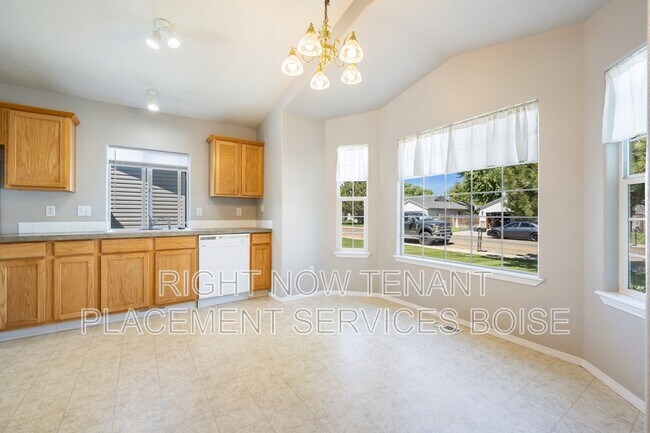 Photo - 14237 Carolina St House