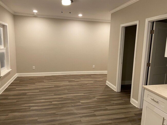 Photo - 1240 Biltmore Dr NE