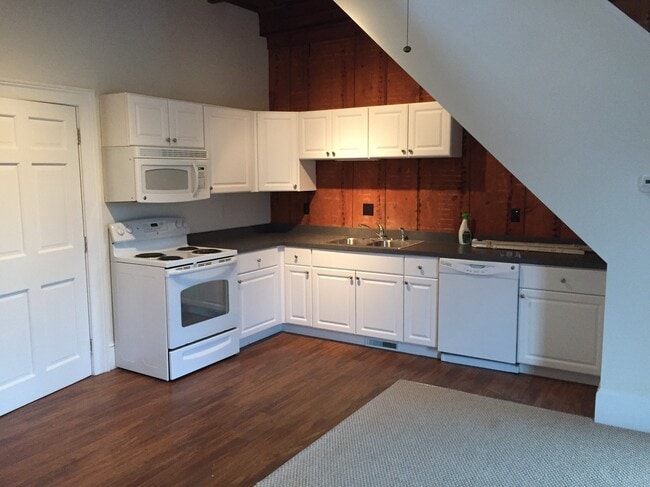 Photo - 10 State St Unit 310
