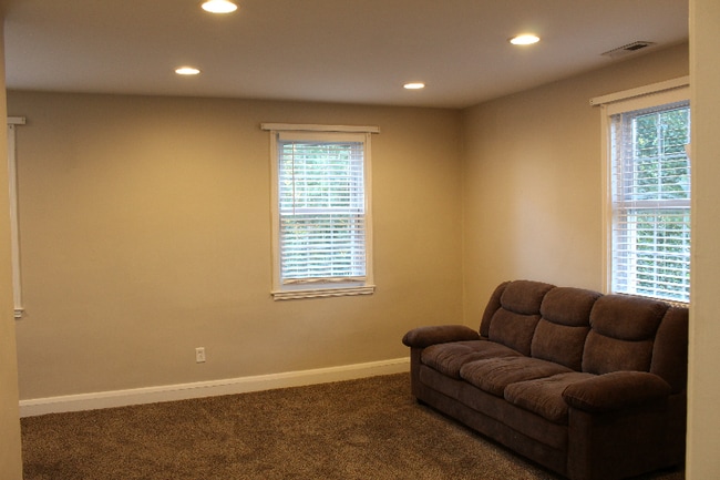 Photo - 3117 Liberty Pkwy Unidad 1
