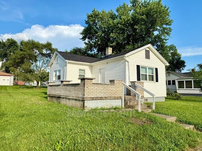 Photo - 1211 Lind St