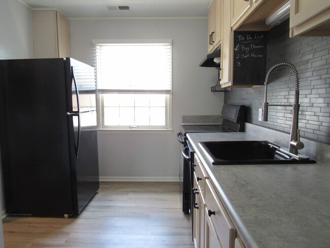 Photo - Two Bedroom Townhouse Style Condo