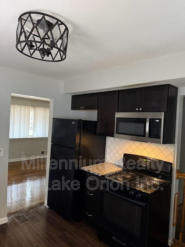 Photo - 321 W Princeton Ave