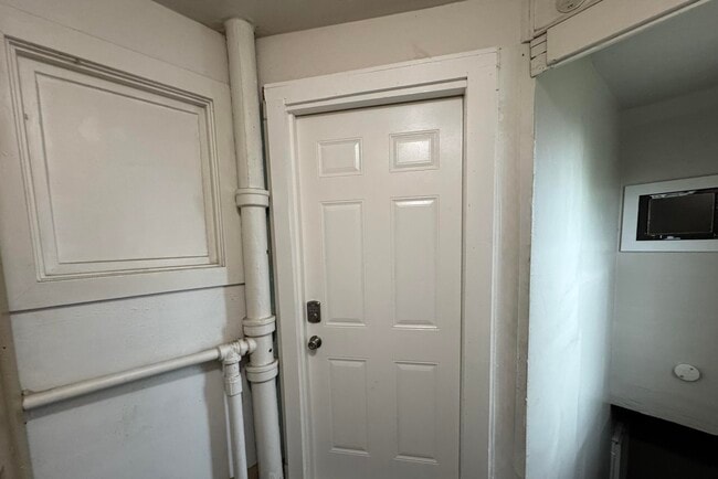 Photo - 3935A N 13th St