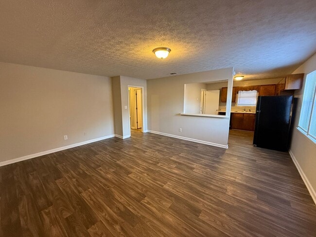 Photo - Cozy 2BR/1BA Duplex Near UGA – Comfort & Convenience in East Athens