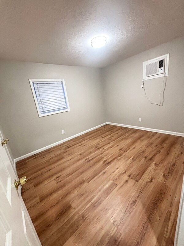 Photo - 626 Middle St